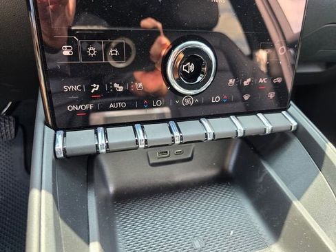New 2026 GMC Terrain Elevation w/ Elevation Premium Package FWD image 23
