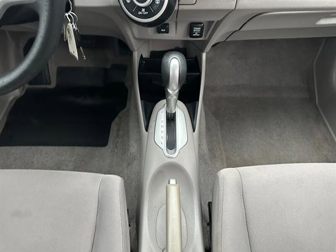 Used 2013 Honda Insight image 19