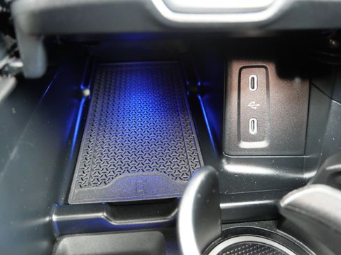 Used 2025 Mercedes-Benz GLC 63 AMG S image 24
