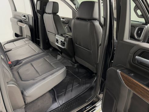 Used 2022 Chevrolet Silverado 2500 High Country w/ Technology Package image 25