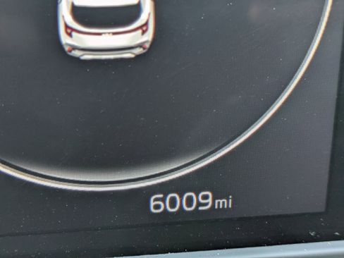 Certified 2025 Kia Seltos EX w/ EX Sunroof Package image 34