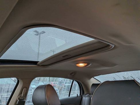 Used 2012 Chevrolet Malibu LTZ image 19