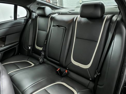 Used 2013 Jaguar XF 3.0 AWD/4WD image 20