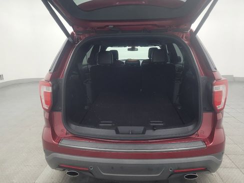 Used 2019 Ford Explorer XLT w/ Equipment Group 202A FWD image 29