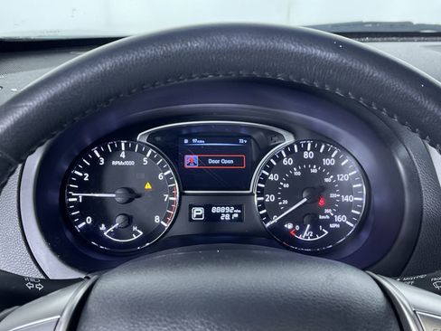 Used 2014 Nissan Altima 2.5 SV image 17