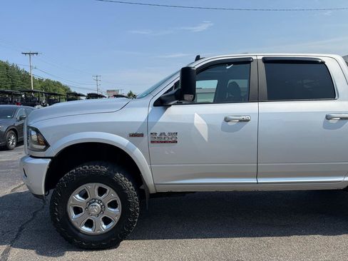 Used 2018 RAM 2500 Laramie w/ Sport Appearance Group AWD/4WD image 5