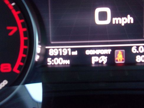 Used 2019 Audi A4 2.0T Premium image 10