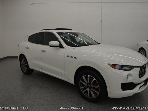 Used 2021 Maserati Levante image 5