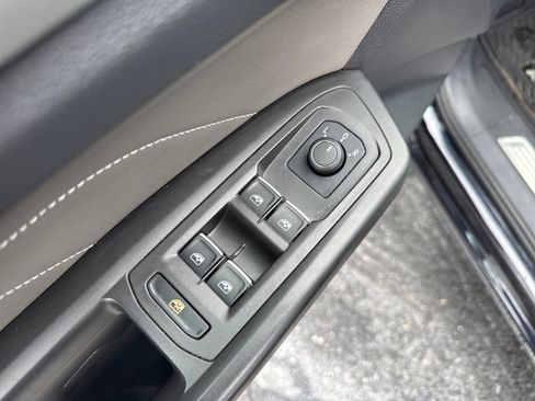 Certified 2023 Volkswagen Atlas SEL image 12