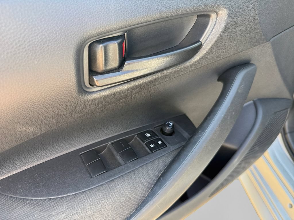 Used 2024 Toyota Corolla LE FWD image 19