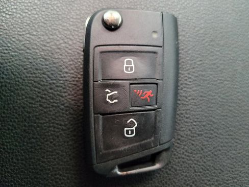 Used 2024 Volkswagen Jetta S image 32