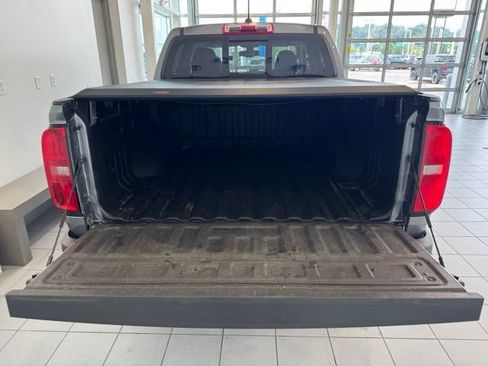Used 2018 Chevrolet Colorado Z71 AWD/4WD image 40