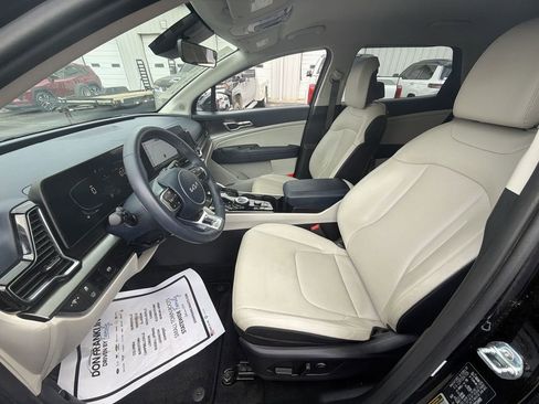 Used 2024 Kia Sportage EX image 15