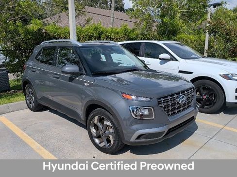 Used 2023 Hyundai Venue SEL w/ Cargo Package FWD image 2