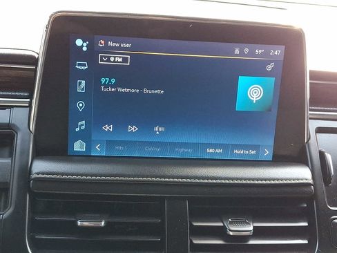 Used 2023 Chevrolet Tahoe Premier w/ Premium Package image 18