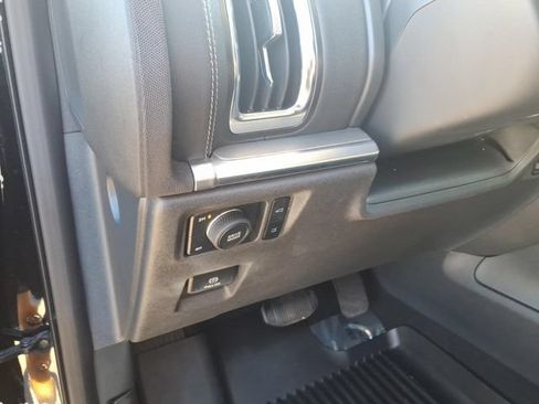 Used 2025 Ford Expedition Max Platinum w/ Driver's Package AWD/4WD image 19