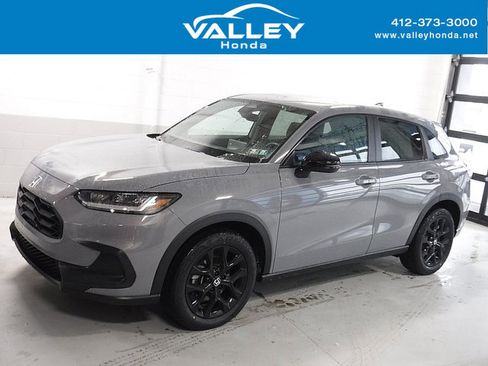 Used 2023 Honda HR-V Sport image 1