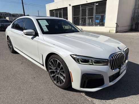 Certified 2022 BMW 740i w/ M Sport Package RWD image 4
