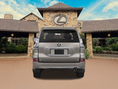 Used 2021 Lexus GX 460 Premium image 5