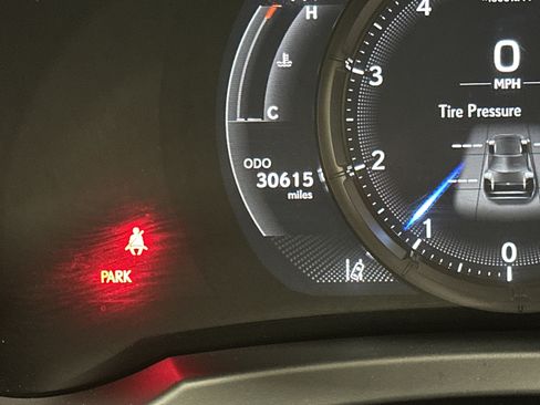 Used 2022 Lexus IS 350 F Sport image 22