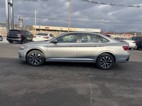 Used 2024 Volkswagen Jetta S image 7