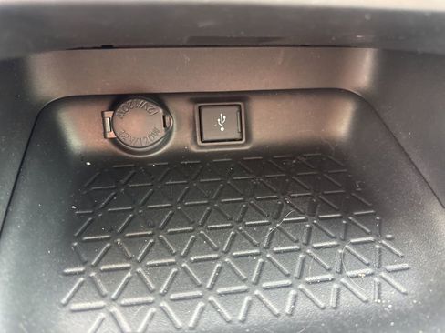 Certified 2021 Toyota RAV4 XLE image 6