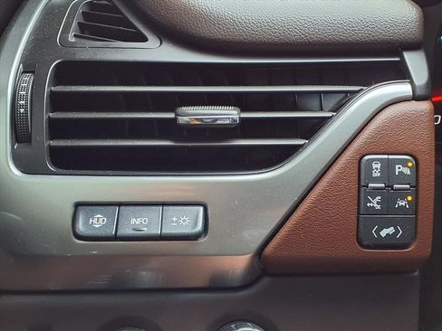 Used 2016 Chevrolet Suburban LTZ AWD/4WD image 26