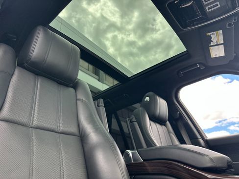 Used 2015 Land Rover Range Rover Supercharged AWD/4WD image 17