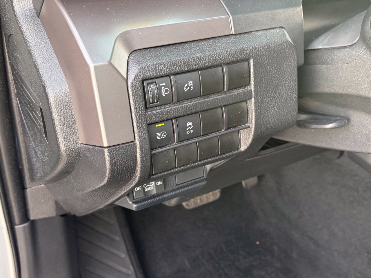 Used 2025 Toyota Tacoma SR5 RWD image 6