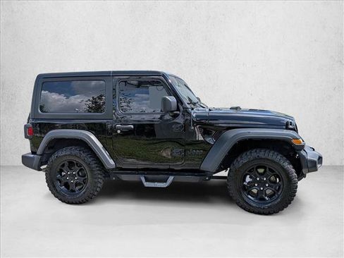 Used 2022 Jeep Wrangler Sport AWD/4WD image 4