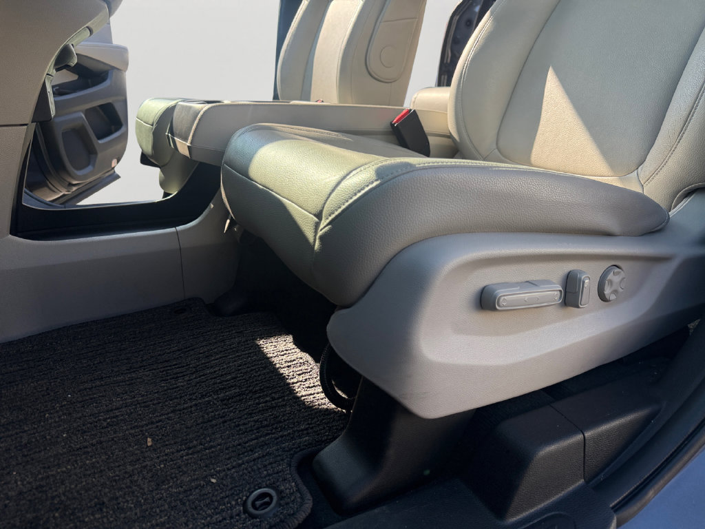 Used 2025 Honda Odyssey EX-L image 24