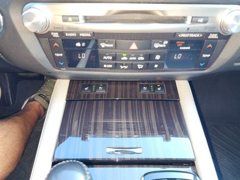 Used 2013 Lexus GS 350 AWD w/ Luxury Pkg w/Cold Weather Pkg image 27