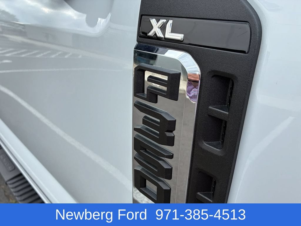 Used 2025 Ford F350 XL AWD/4WD image 13