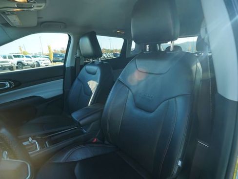 Used 2022 Jeep Compass Limited image 36