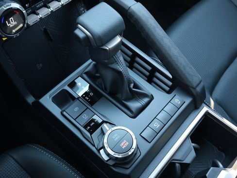 New 2026 Toyota 4Runner Limited image 25