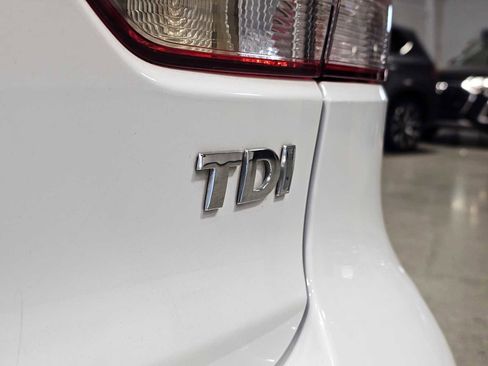 Used 2012 Volkswagen Golf TDI image 13