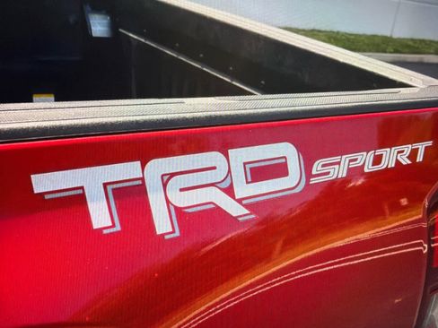 Used 2019 Toyota Tacoma TRD Sport RWD image 12