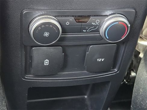 Used 2020 Ford Explorer XLT w/ Class III Trailer Tow Package image 9