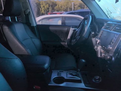 Used 2022 Toyota 4Runner SR5 Premium w/ Moonroof Package AWD/4WD image 2