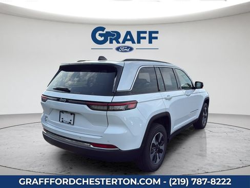 Used 2024 Jeep Grand Cherokee Limited 4xe AWD/4WD image 8
