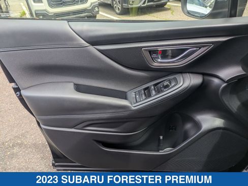 Certified 2023 Subaru Forester Premium AWD/4WD image 12