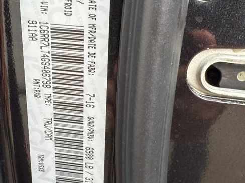 Used 2016 RAM 1500 Classic SLT image 29