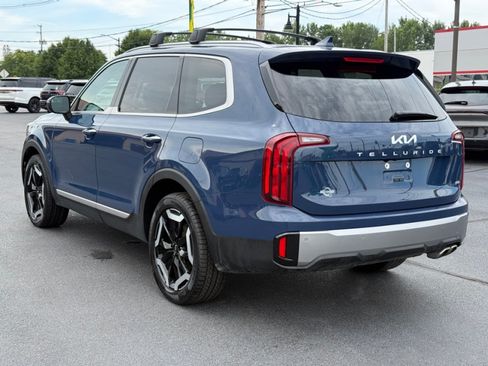 Used 2025 Kia Telluride S AWD/4WD image 6