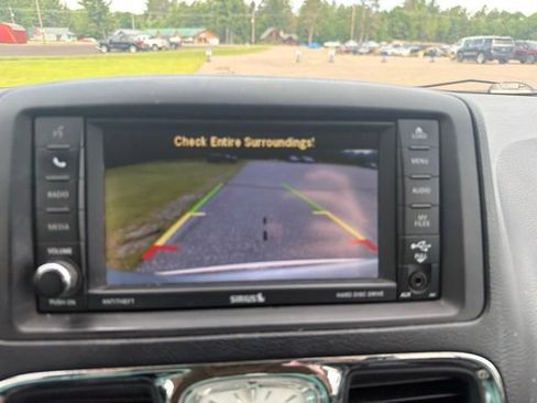Used 2015 Chrysler Town & Country Touring-L w/ Driver Convenience Group FWD image 28