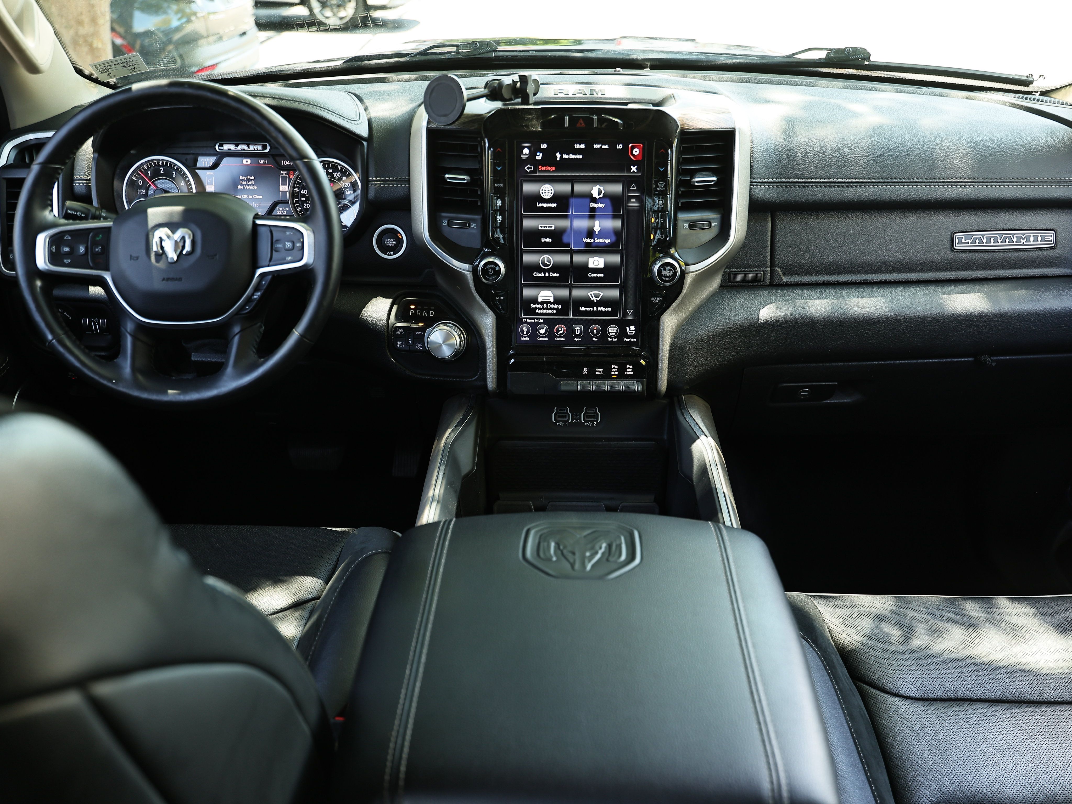Used 2020 RAM 1500 Laramie AWD/4WD image 27