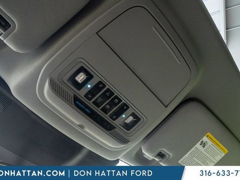 Used 2023 Ford Explorer XLT w/ Equipment Group 202A AWD/4WD image 14
