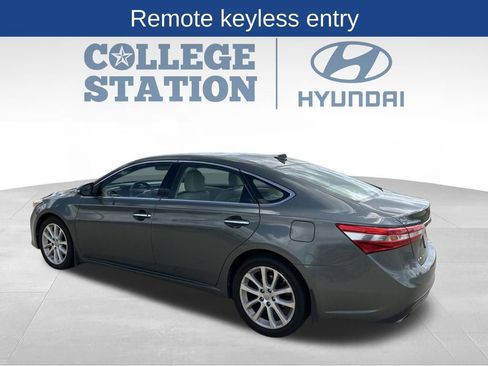 Used 2013 Toyota Avalon Limited FWD image 7
