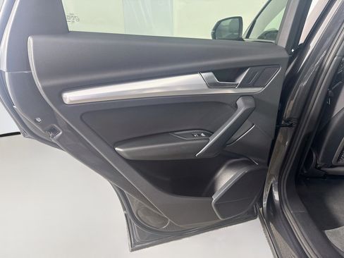 Used 2025 Audi Q5 2.0T Premium AWD/4WD image 26