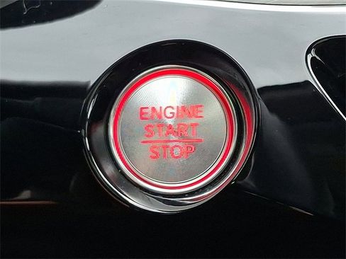 Used 2024 Acura MDX SH-AWD w/ Technology Package image 24