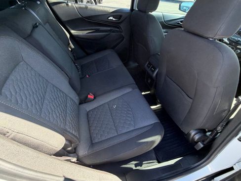 Used 2020 Chevrolet Equinox LT image 22